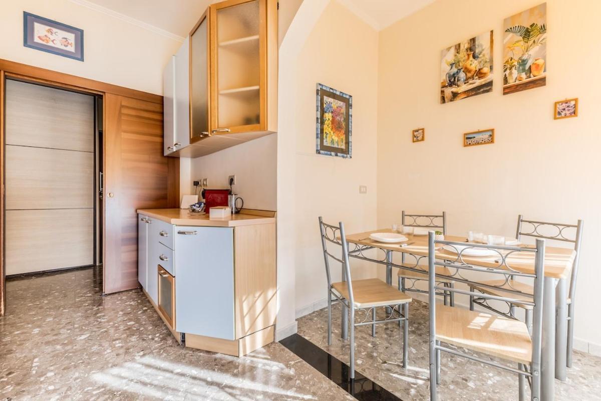 Typical House - Prenestina Roma